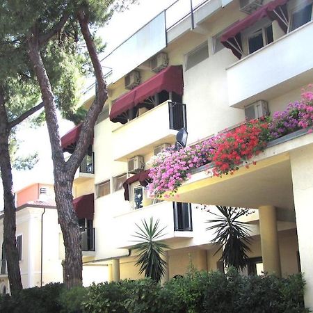 Hotel New Primula Rimini Exterior foto