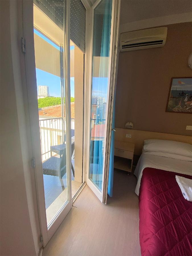 Hotel New Primula Rimini Exterior foto